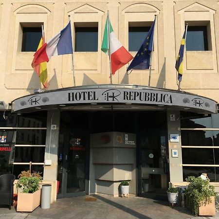 Hr Hotel Monfalcone Esterno foto