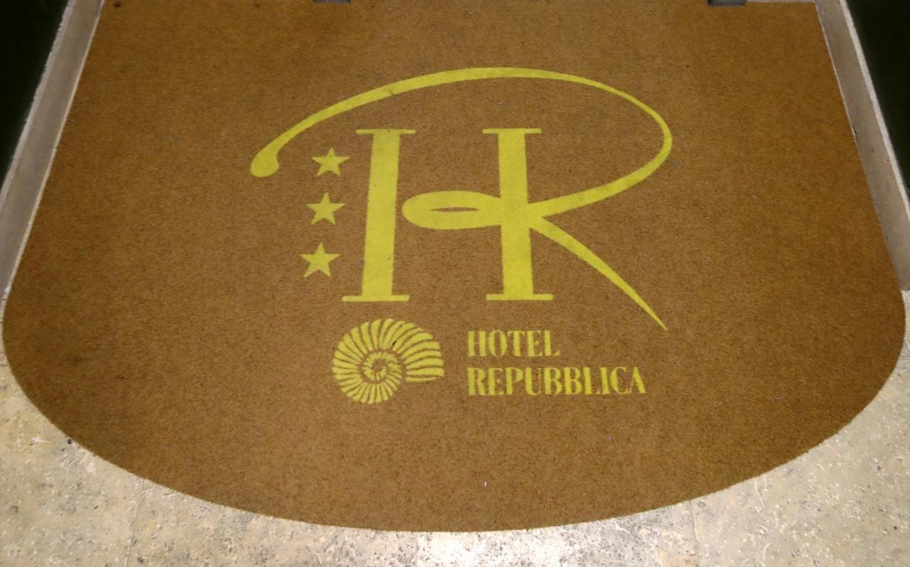 Hr Hotel Monfalcone Esterno foto