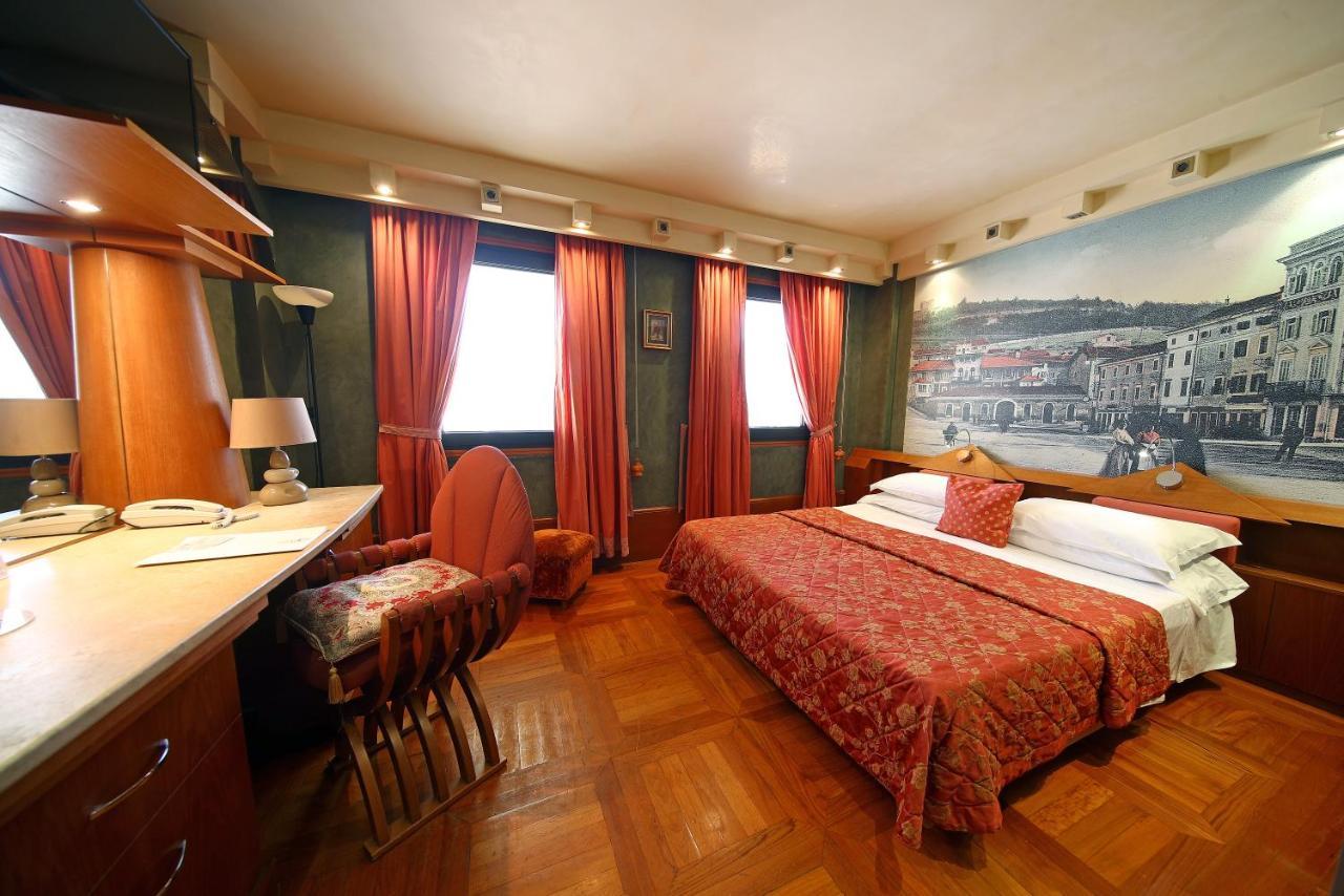 Hr Hotel Monfalcone Esterno foto