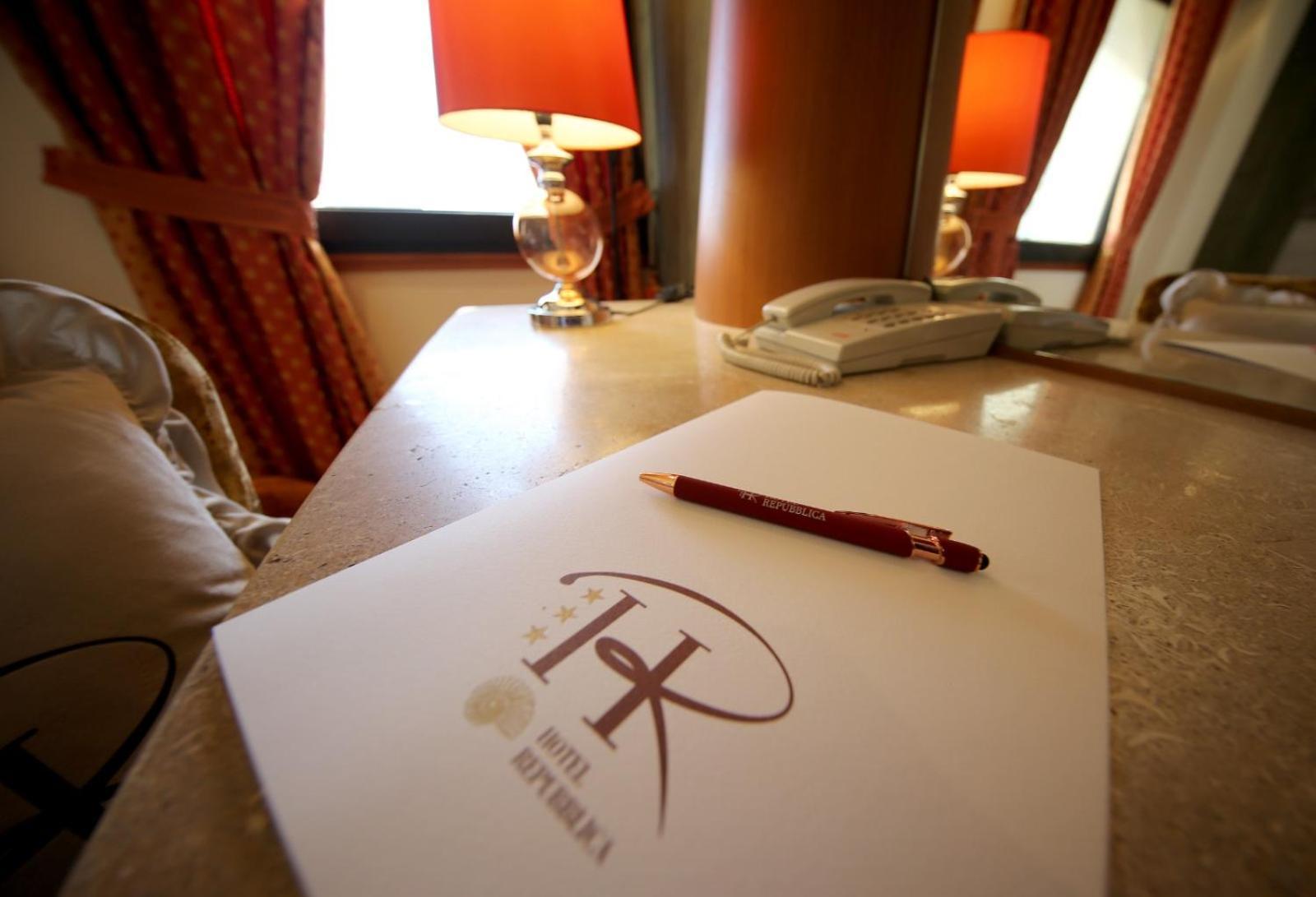 Hr Hotel Monfalcone Esterno foto