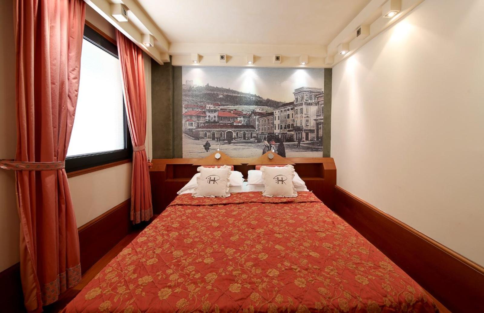 Hr Hotel Monfalcone Esterno foto