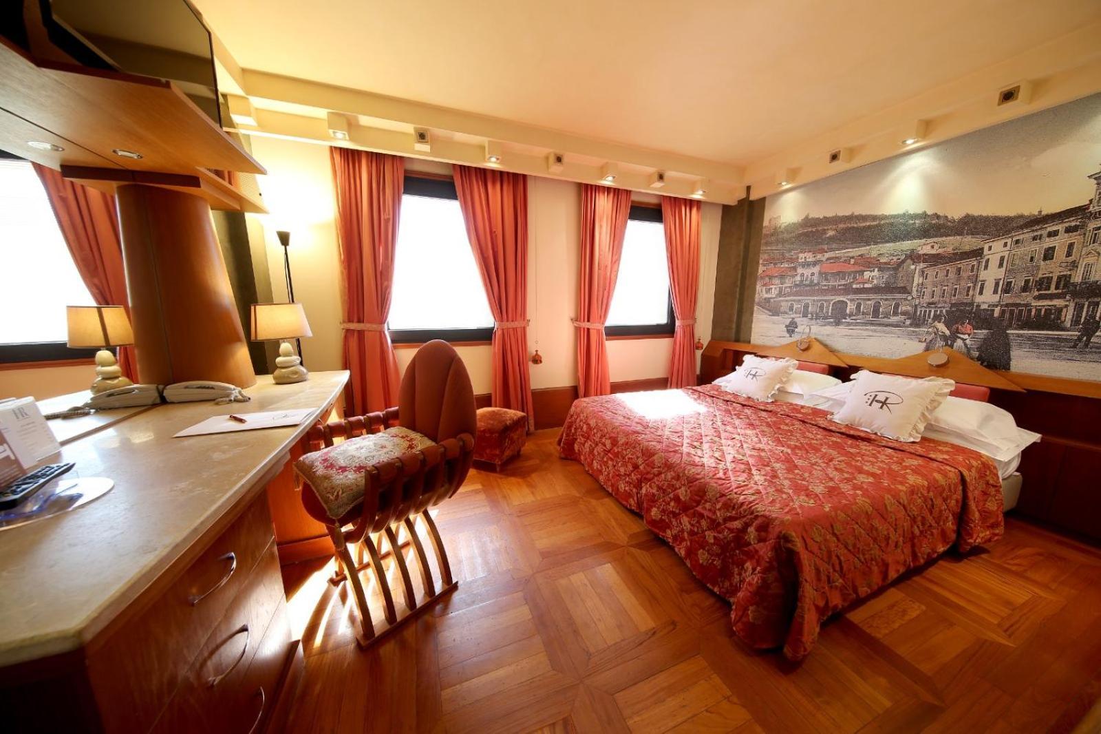 Hr Hotel Monfalcone Esterno foto