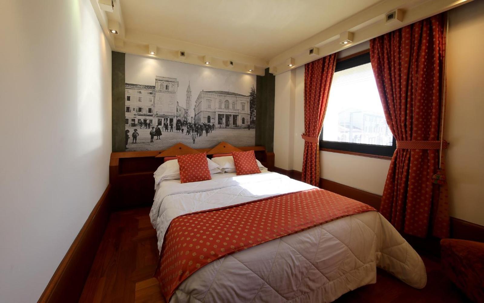 Hr Hotel Monfalcone Esterno foto
