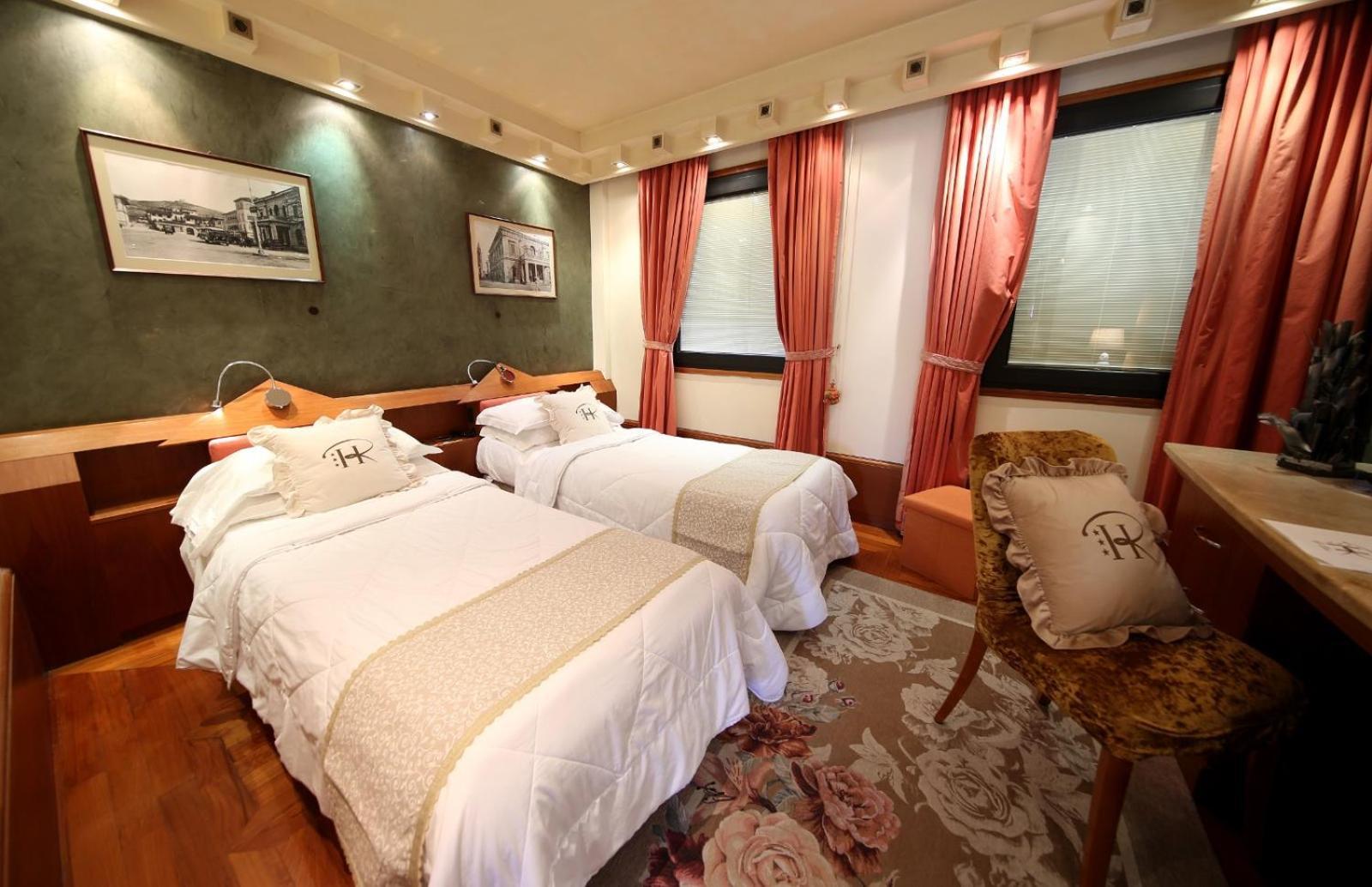 Hr Hotel Monfalcone Esterno foto