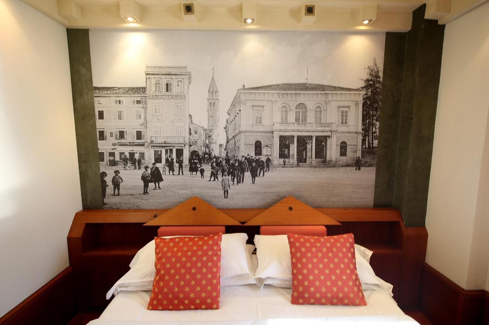 Hr Hotel Monfalcone Esterno foto