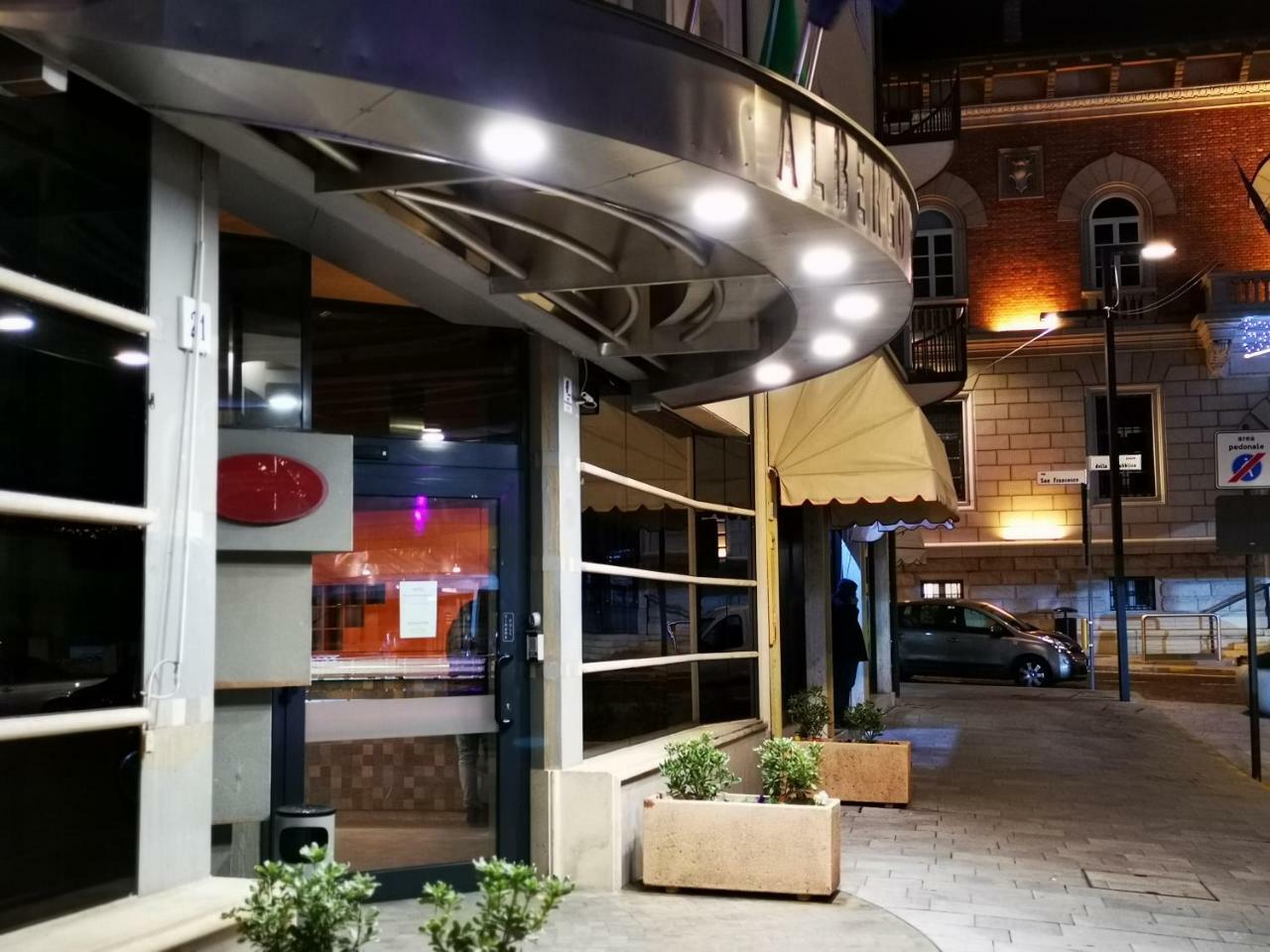 Hr Hotel Monfalcone Esterno foto